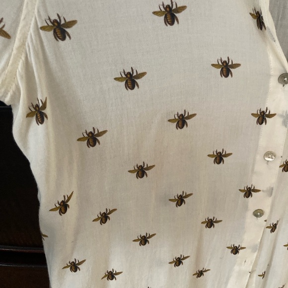 L’AGENCE Camille 3/4 sleeve Bee Button down Blouse - Picture 7 of 10